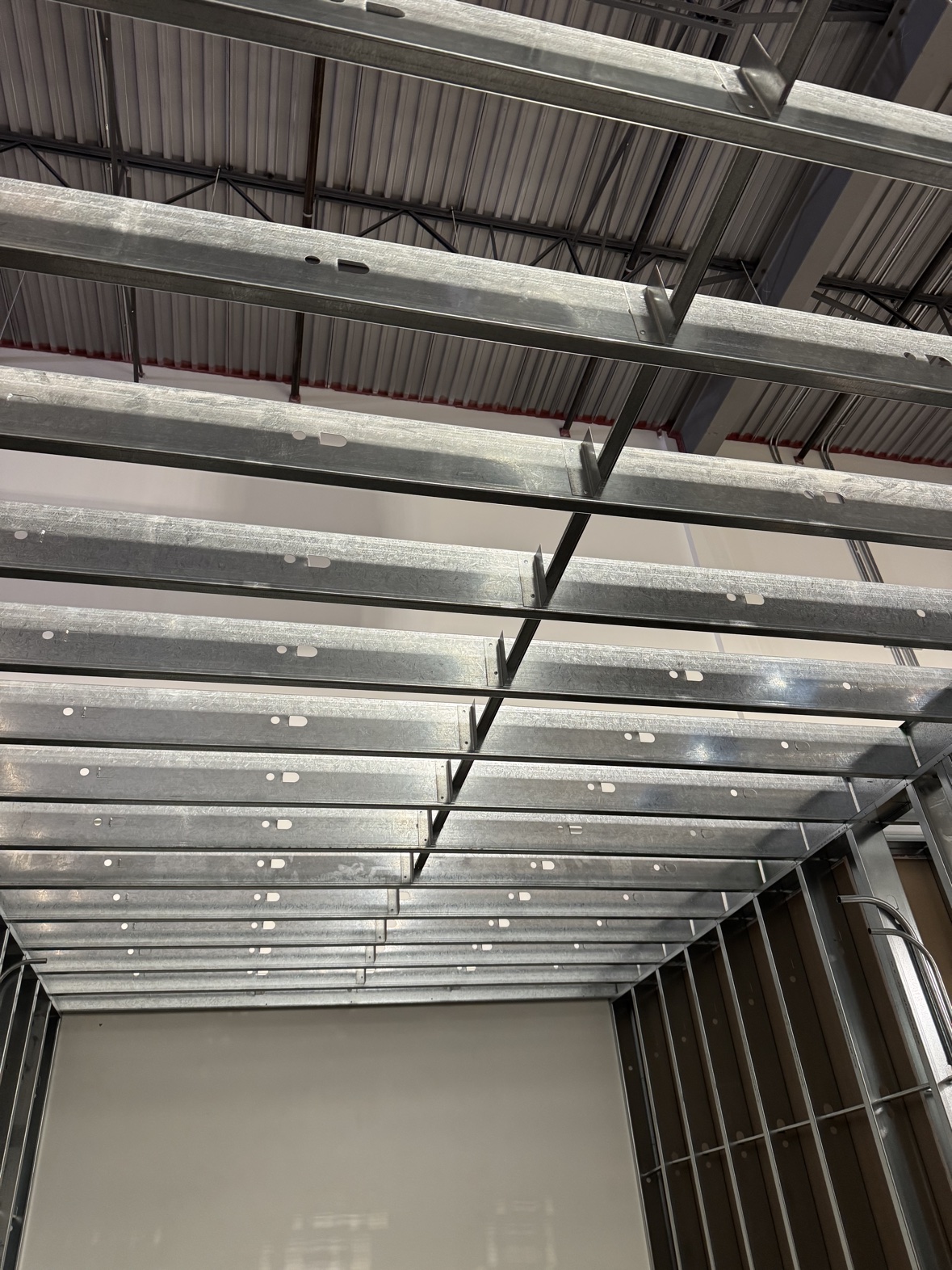 Ceiling steel framing